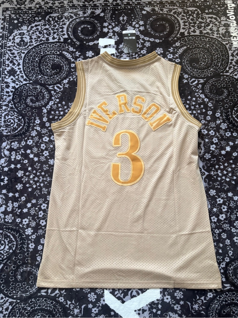 Allen Iverson Mitchell & Ness Hardwood 76ers Gold Jersey Size Men Small - Picture 3 of 5